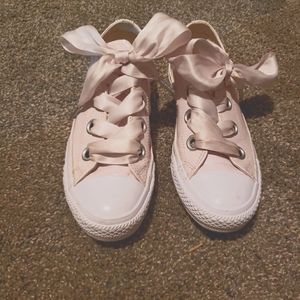 Baby pink converse